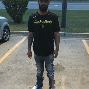 Meet your Posher, Ezell